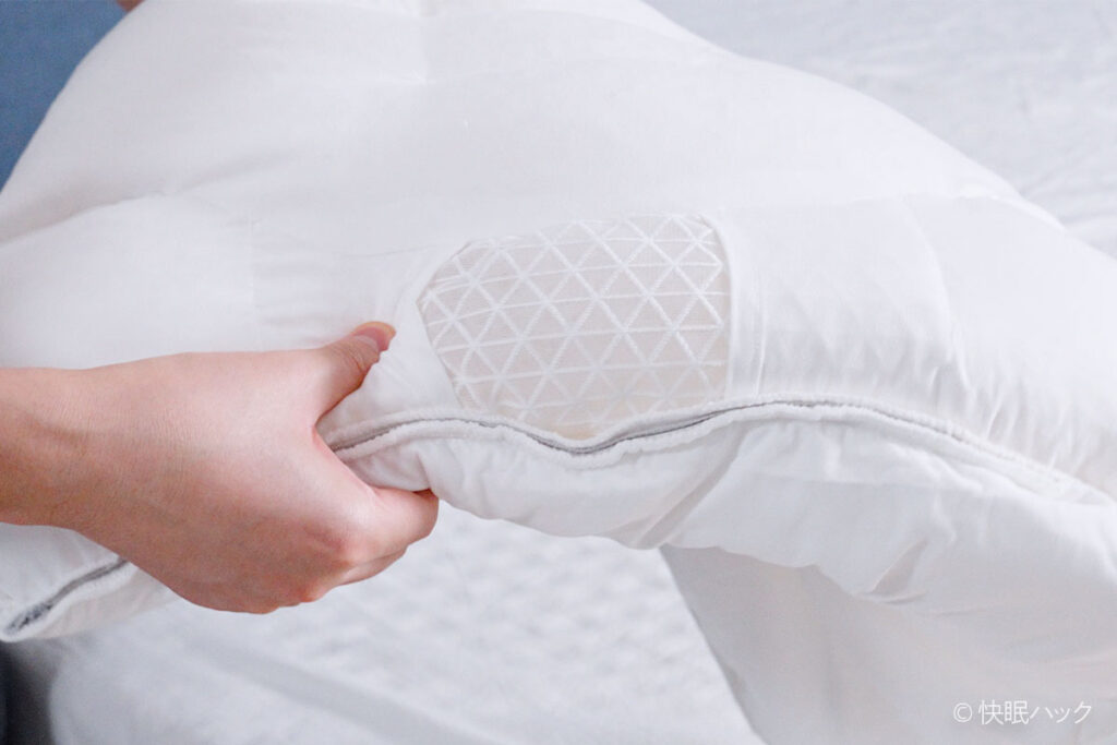 Dr.Bones Pillow（ドクターボーンズピロー）の首元に入っているファイバー素材