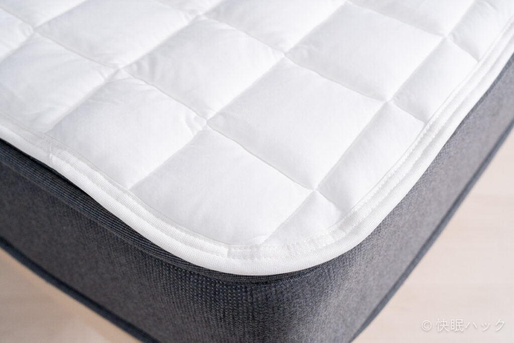 NELL 置くだけ敷きパッドの上質な肌触り